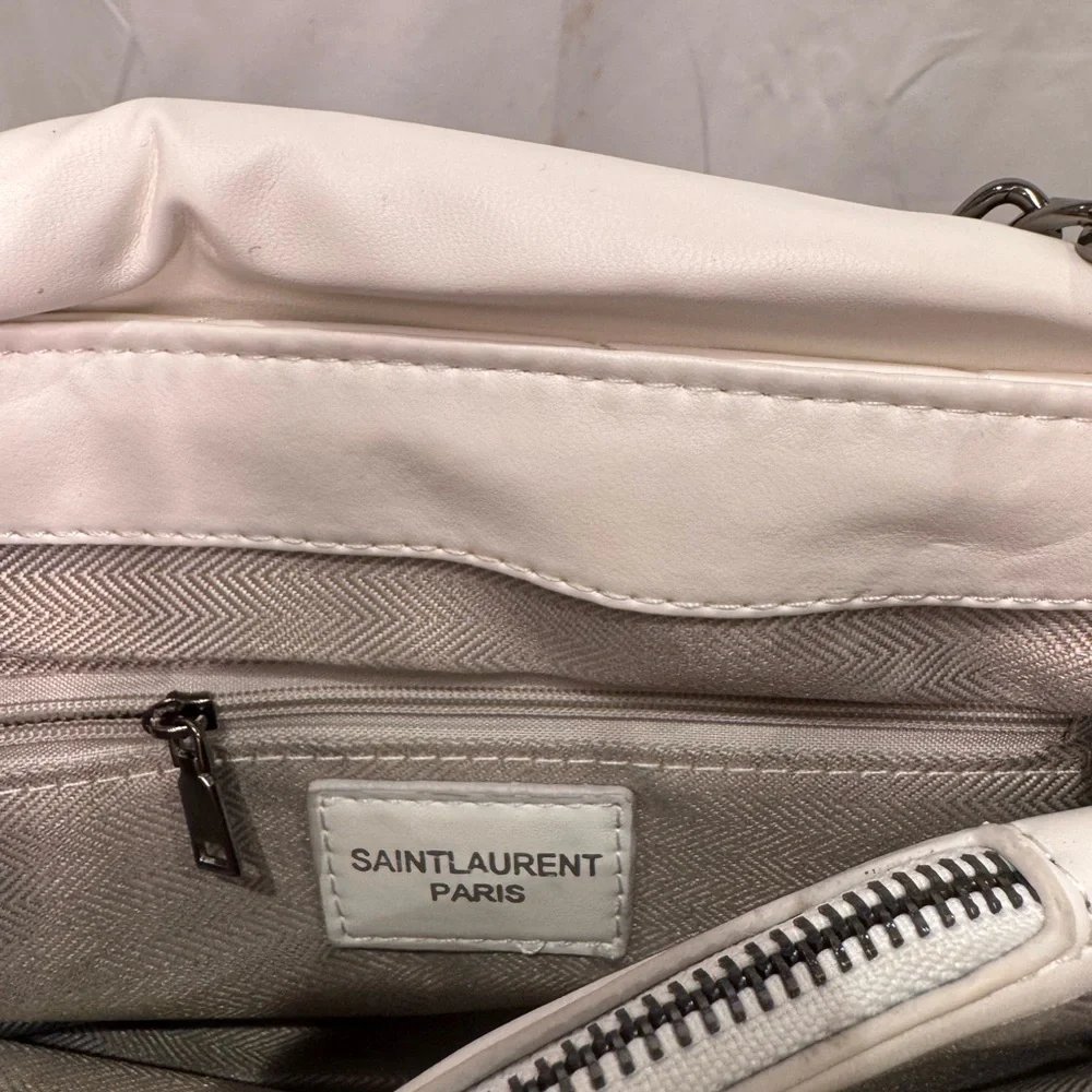 Yves Saint Laurent Loulou White Quilted Shoulder Bag - Picture 9 of 11